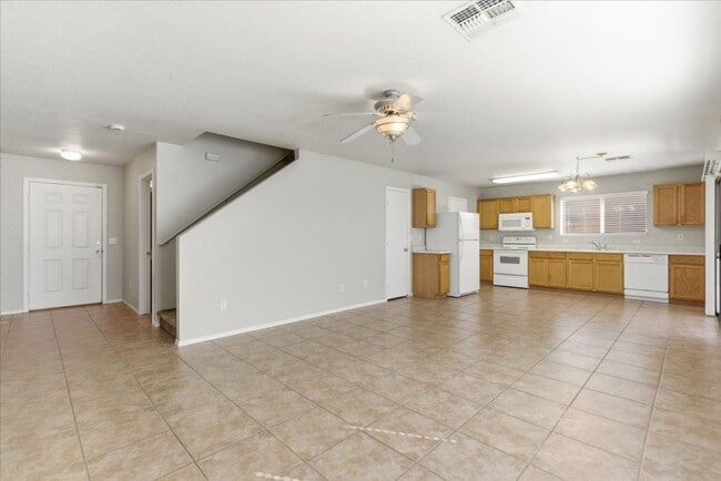 Building Photo - 3 Bedroom Home in Cooper Commons Near S Cooper Rd and E Hunt Highway!