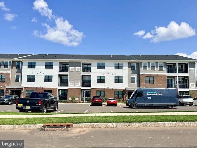 Building Photo - 2307 Jacob Francis Way