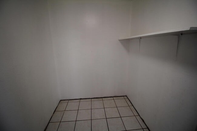 Building Photo - 5725 Waycross Ave