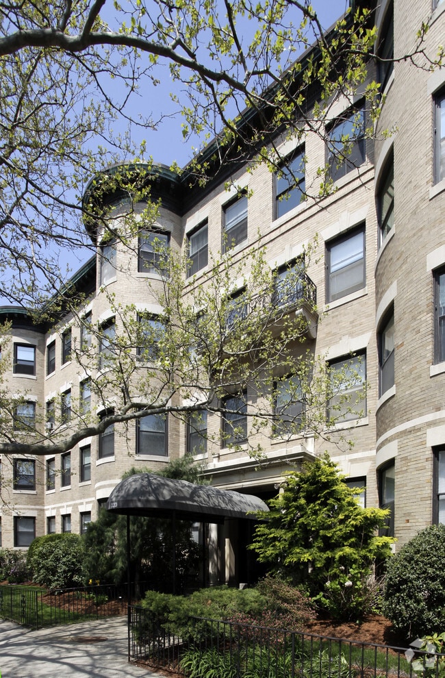 Building Photo - 1110-1120 Beacon Street