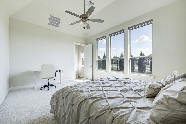 Building Photo - 2361 Glen Heather Ln