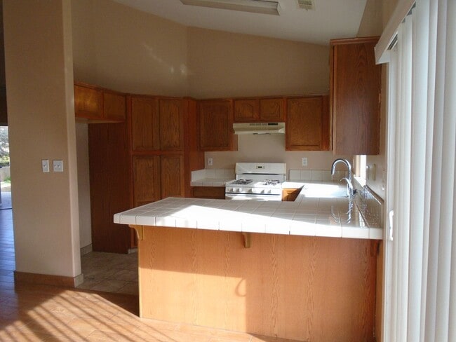 Building Photo - 7015 Rogue River Dr