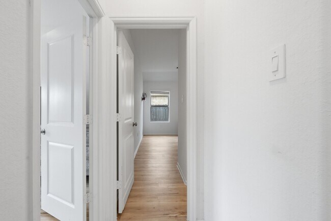 Building Photo - 2822 Paradise Rdg Wy