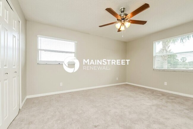 Building Photo - 4 Bedroom Pet-Friendly Home in Seffner, FL...