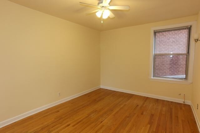 Building Photo - 555 W Aldine Ave