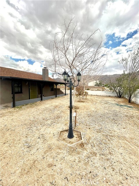 Building Photo - 6623 La Luna Ave