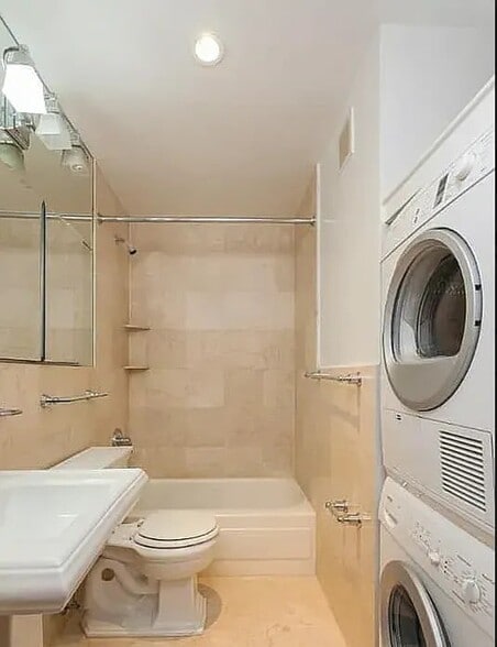 Building Photo - 89 Clinton St