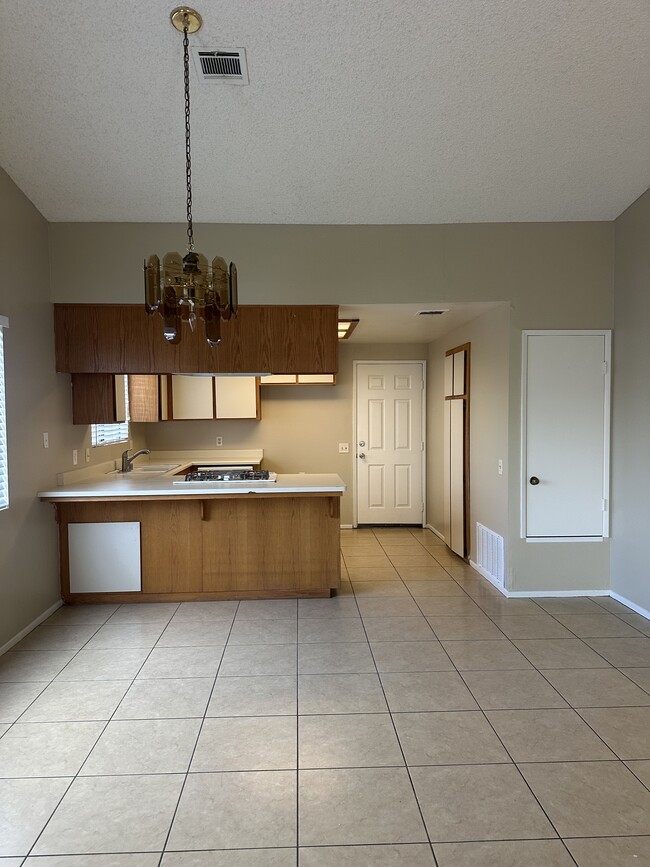 Building Photo - 41423 Adams St