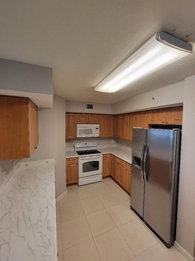 Building Photo - 6761 Heritage Grande