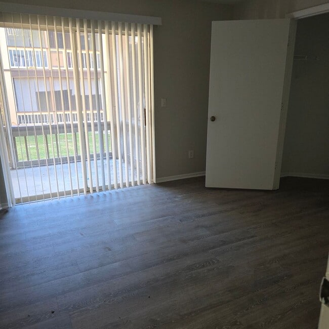 Building Photo - Windsor at Sabal Walk 2/1