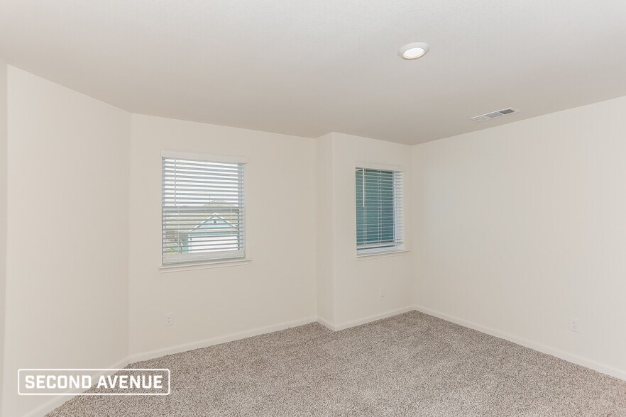 Building Photo - 9617 Teton Vis Dr