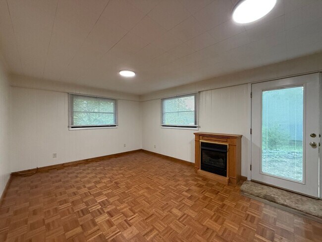 Building Photo - Tusculum Blvd Property