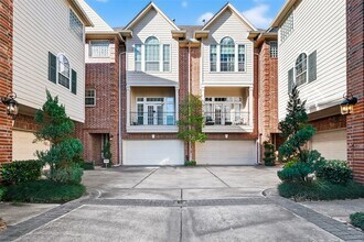 Building Photo - 1004 Stanford St