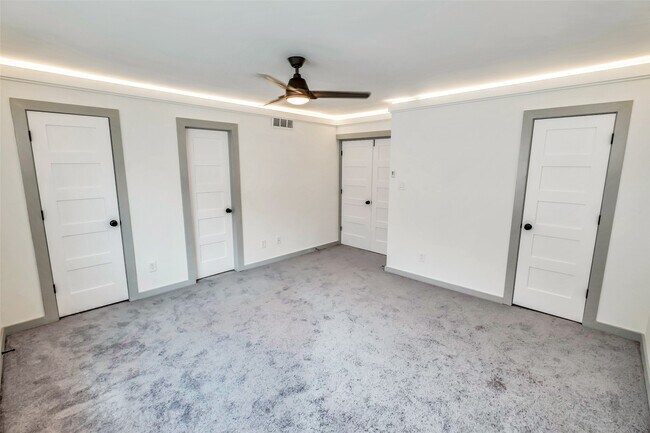 Building Photo - 1300 Augusta Dr
