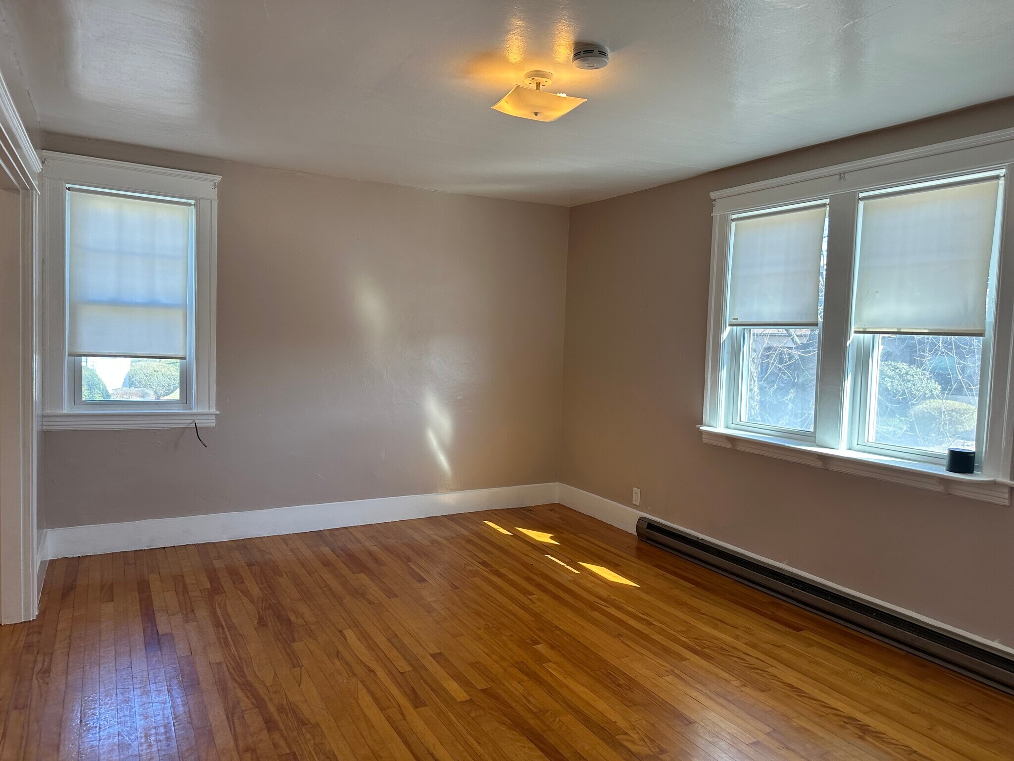 Building Photo - 8 Lamar Ave