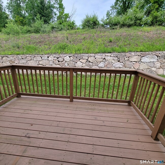 Building Photo - 19 Oak Meadows Dr