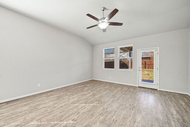 Building Photo - 11635 Bakersfield Pass