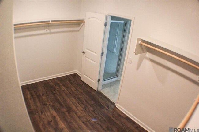 Building Photo - 17609 Eagles Perch Dr