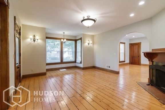 Building Photo - NOW AVAILABLE! 8881 North Main Street, Pol...