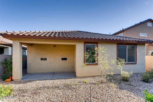 Building Photo - 1740 W Cottonwood Ln