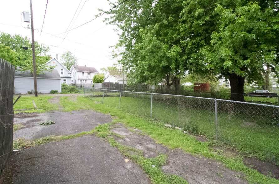 Building Photo - 830 Homer Ave