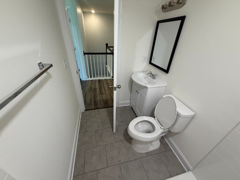 Building Photo - Room in Townhome on Keeton Ln