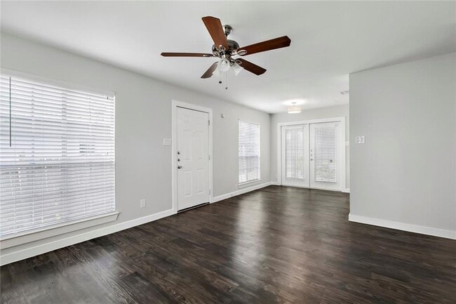 Building Photo - 6205 Hyside Dr