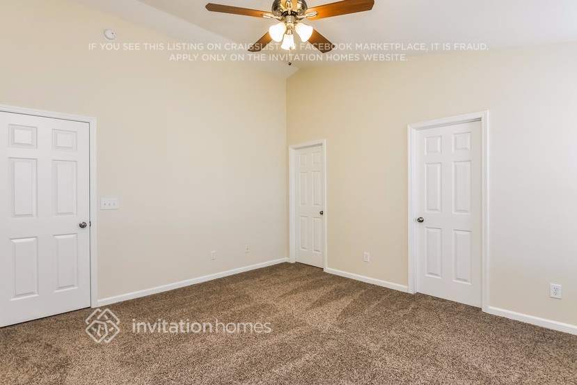 Building Photo - 8020 Bright Oak Trail