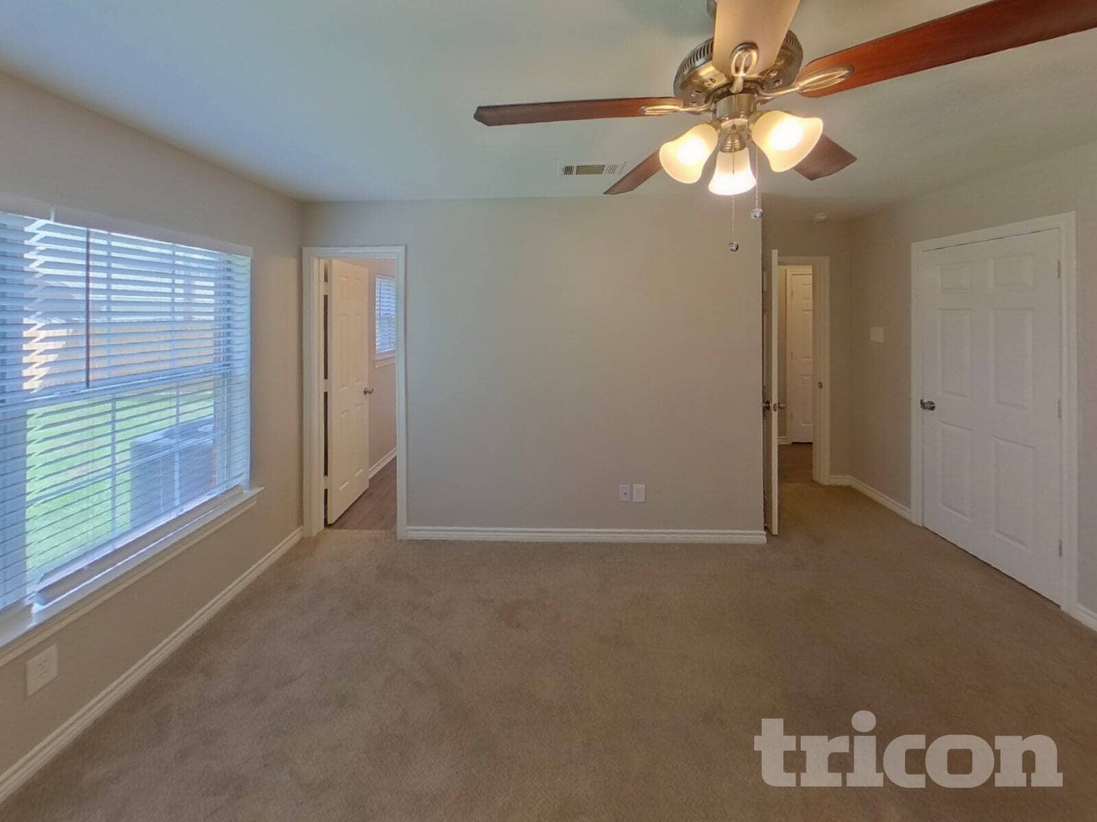 Building Photo - 185 Trout St