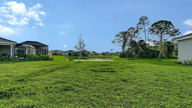 Building Photo - 10896 Pinot Dr