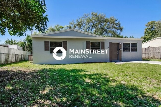 Building Photo - 3 Bedroom Pet-Friendly Home in Hollywood, ...