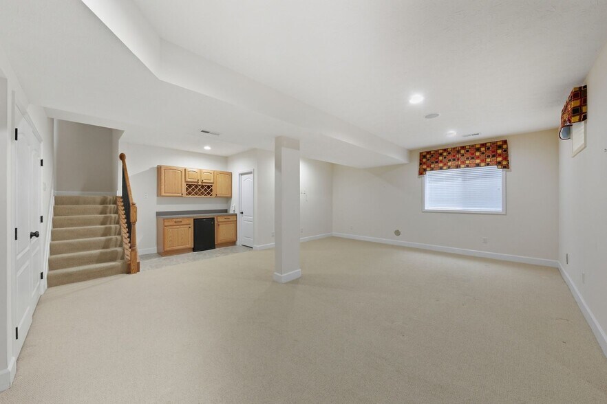 Building Photo - 997 Sweeney Dr