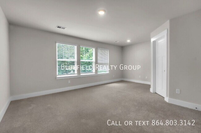 Building Photo - 406 E Parima Ct