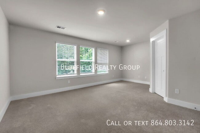 Building Photo - 406 East Parima Court