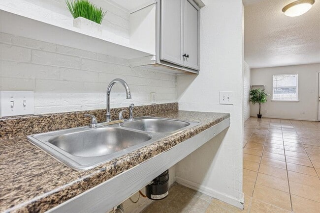 Building Photo - 8212 Sam Rayburn Dr