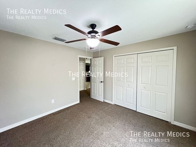 Building Photo - 2427 SW 168th Loop