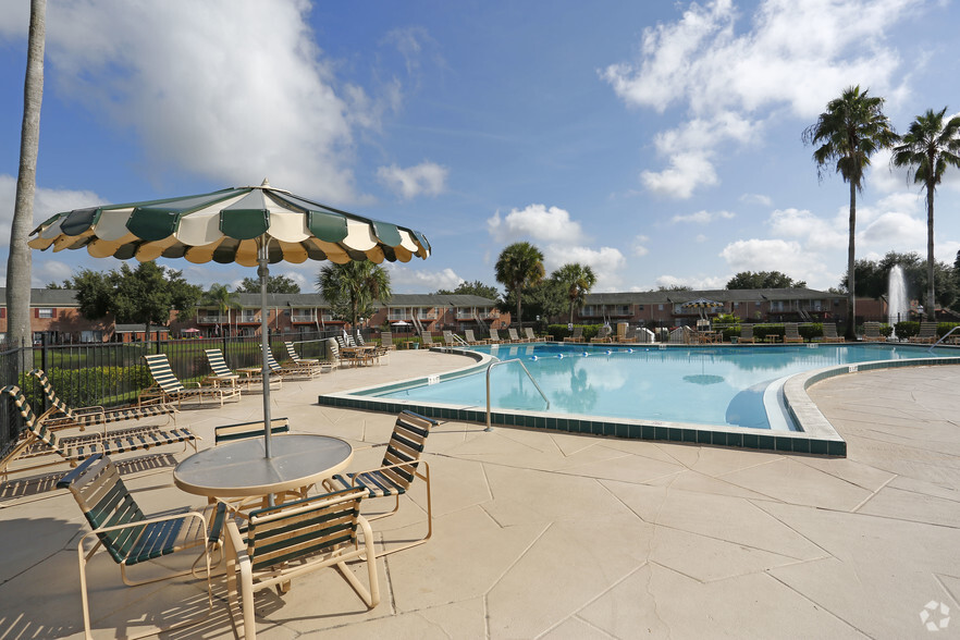 Heated pool - Carlton Arms of South Lakeland