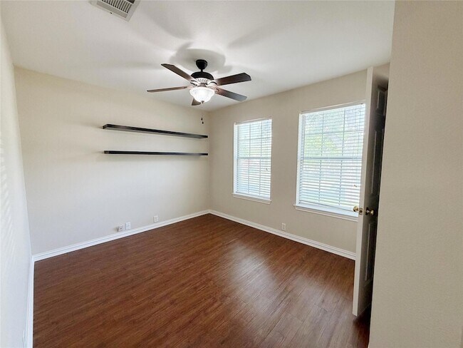 Building Photo - 2224 Coats Cir