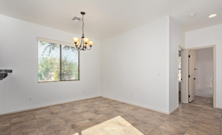 Building Photo - 4428 E Wildhorse Dr