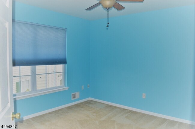 Building Photo - 297 Winding Hill Dr