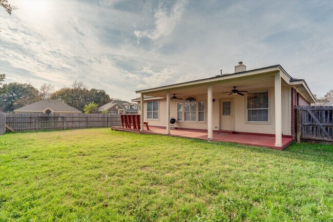 Building Photo - 2300 Wisteria Way