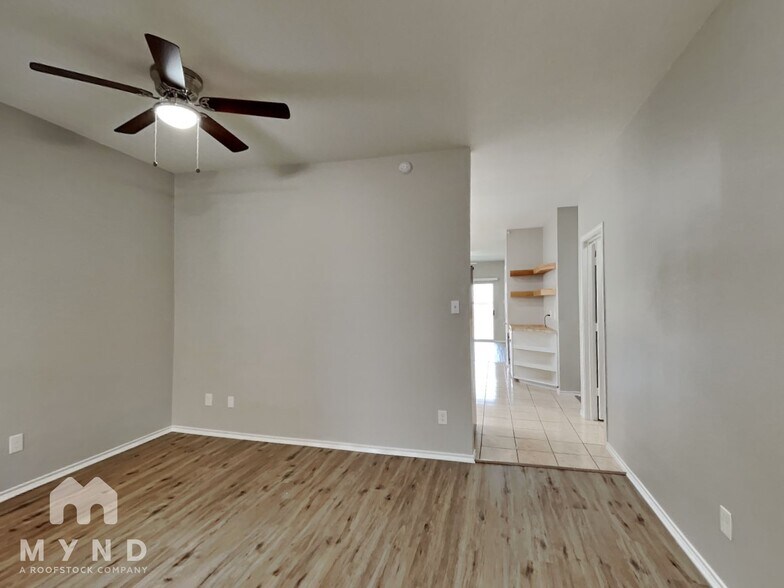 Building Photo - 541 Baverton Ln