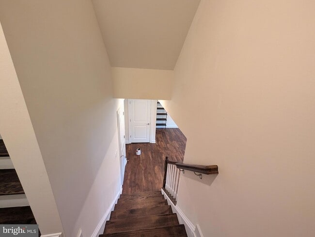 Building Photo - 3922 Rock Spring Dr