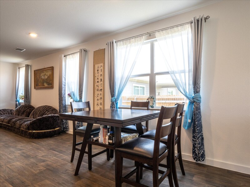 Building Photo - 14020 Neskar Dr