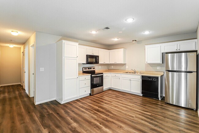 Building Photo - 3 BR/2BA | Newly Renovated Single Family Home | 1-Car Garage Parking | Great backyard!