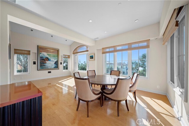 Building Photo - 142 Sidney Bay Dr