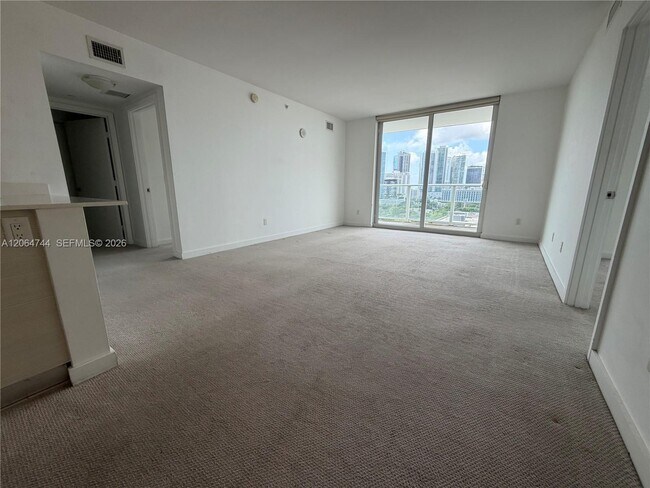 Building Photo - 4250 Biscayne Blvd