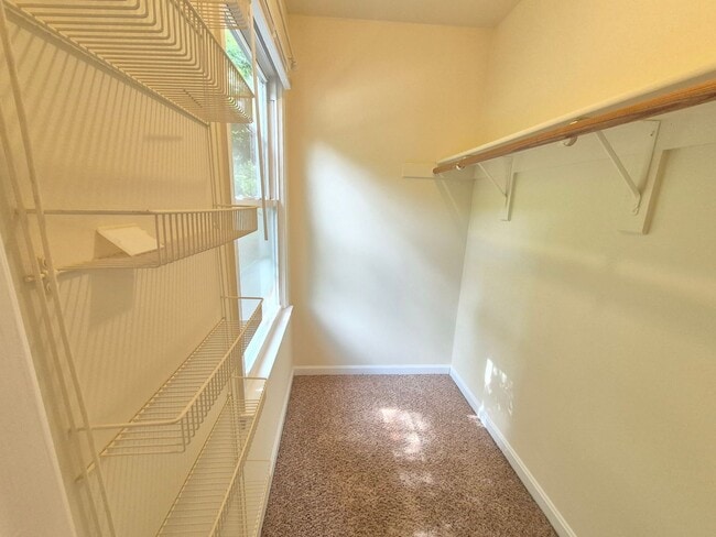 Building Photo - 125 Ivywood Dr