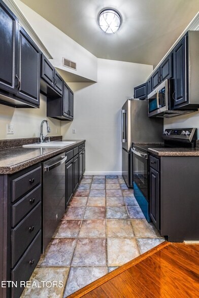 Building Photo - 1315 Lucy Way