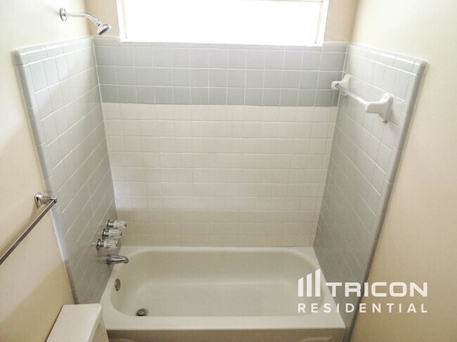 Building Photo - 5516 Marbut Forest Ct